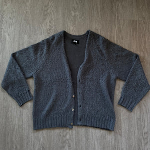 STUSSY CARDIGAN || GREY