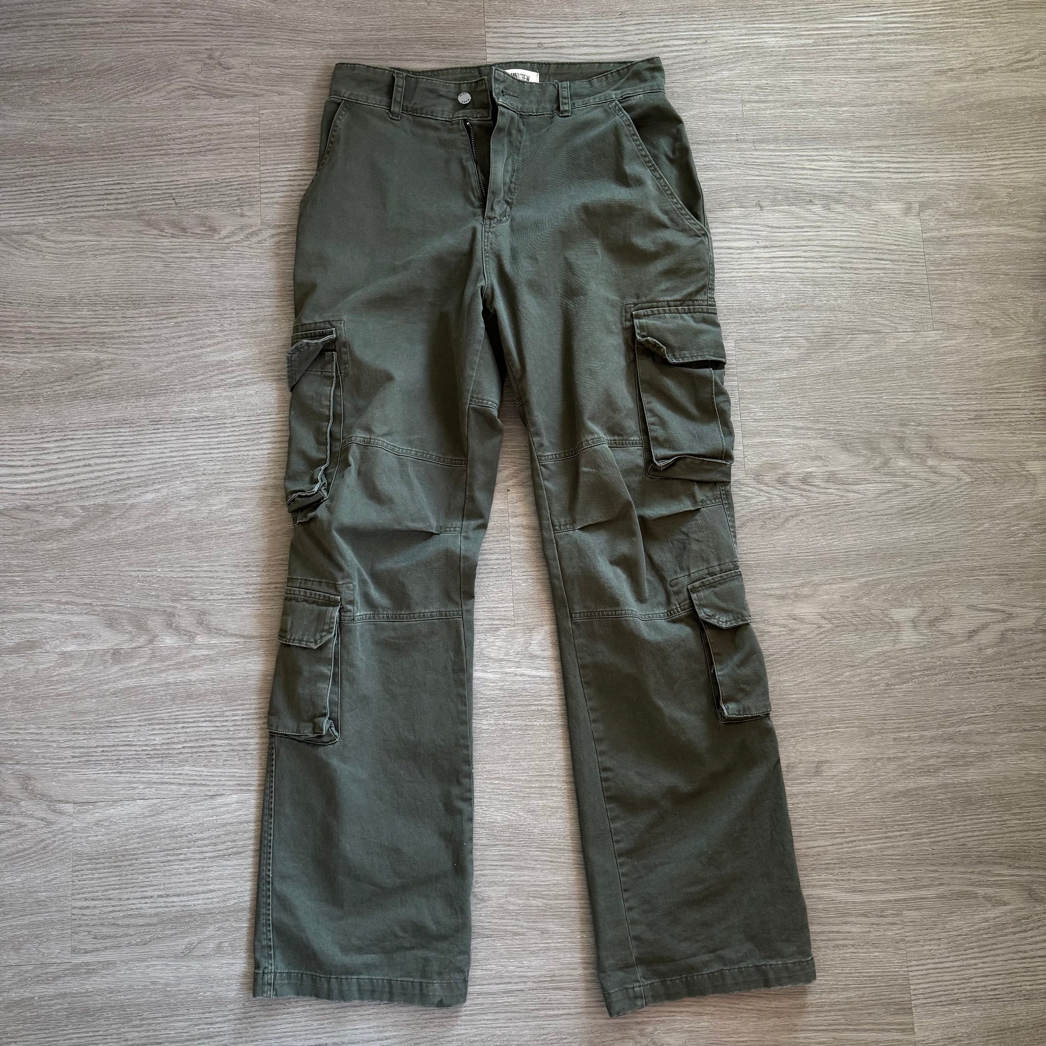 MINTCREW WIDE LEG CARGO PANTS. (GREEN)